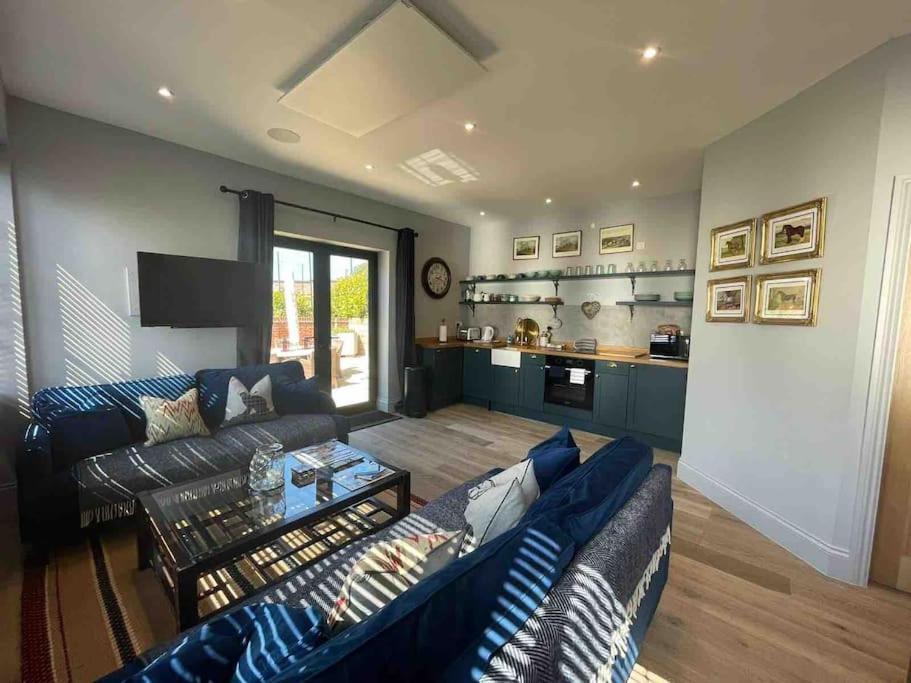 The Carriage House *